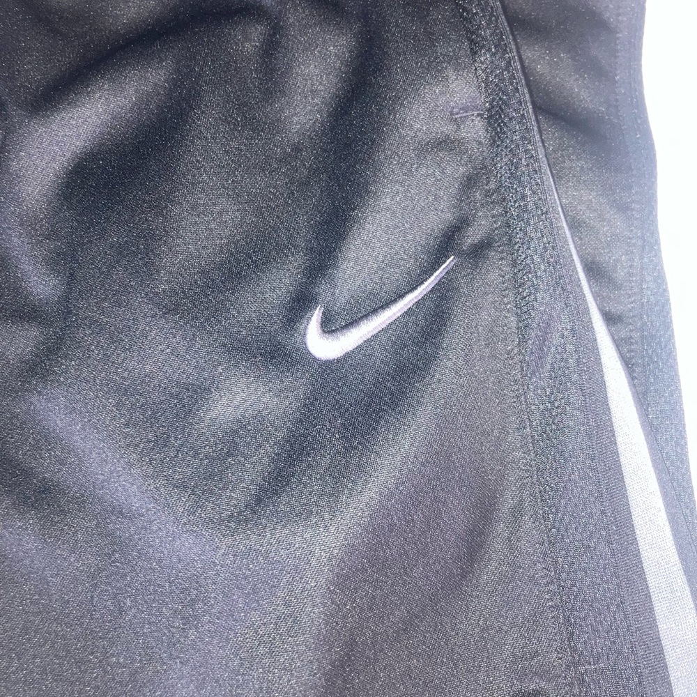 Nike Black and Gray Performance Joggers - Picture 3 of 5